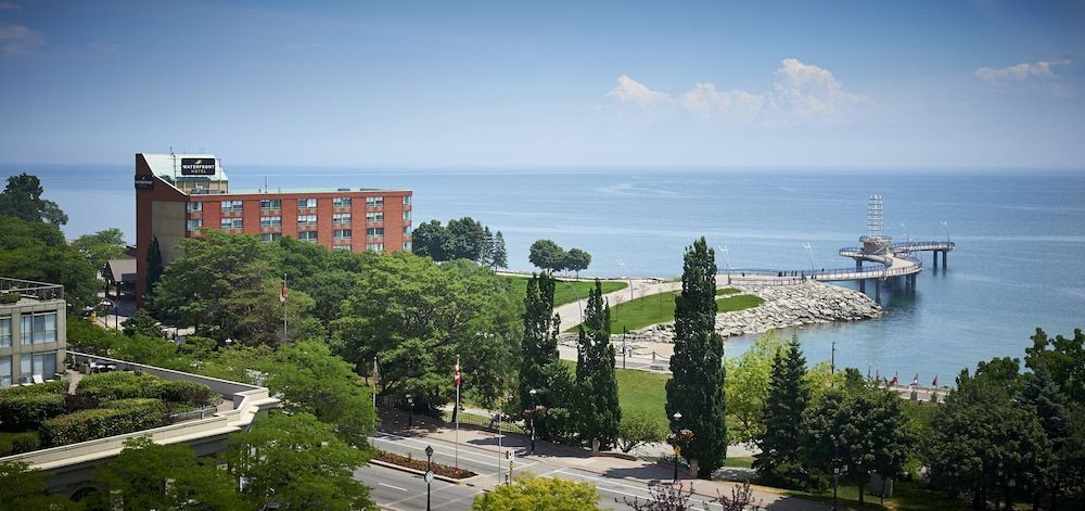 Waterfront Hotel Downtown Burlington 1