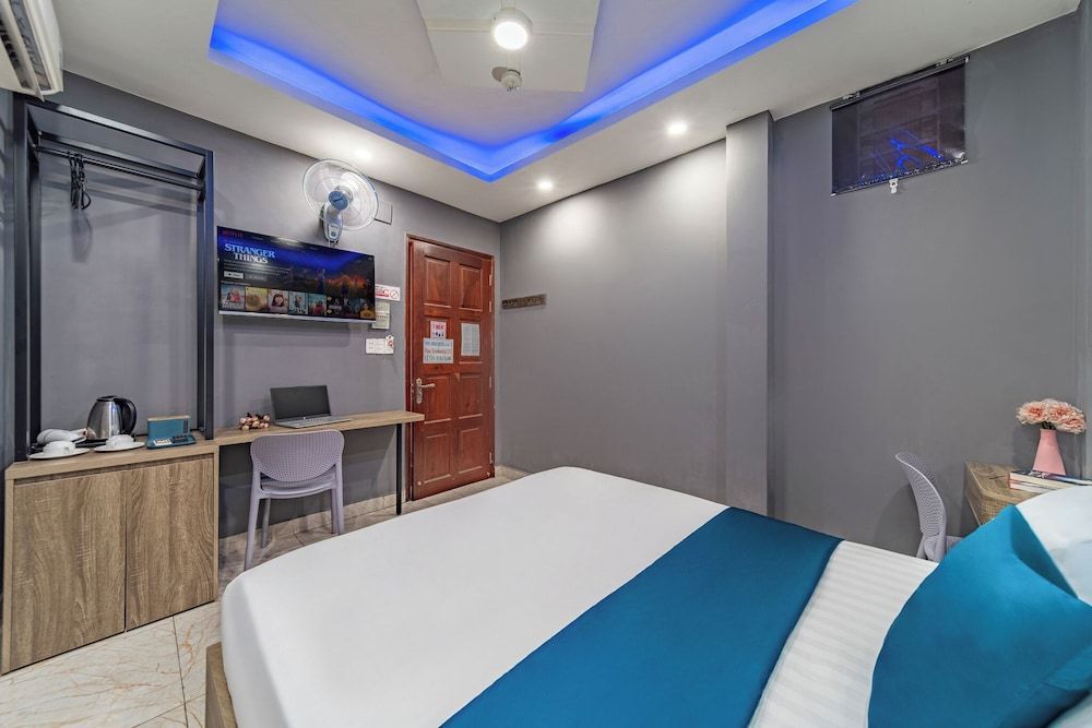 The Eros Hotel 1