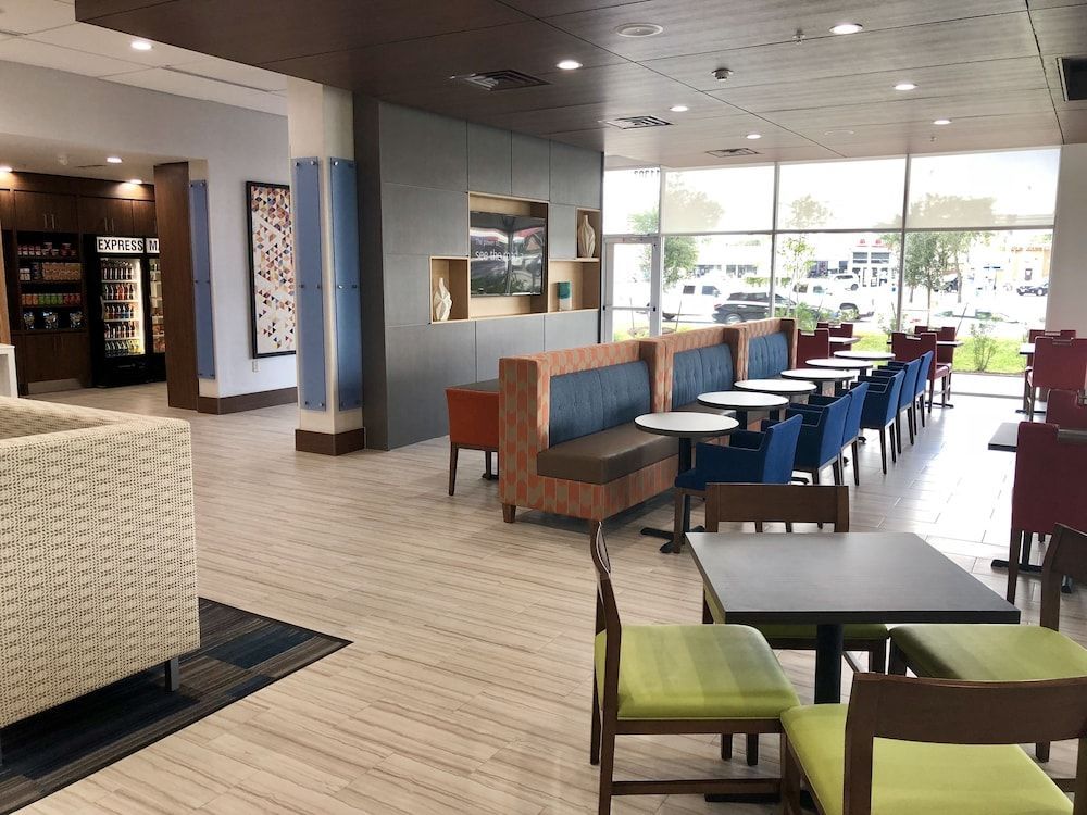 Holiday Inn Express & Suites HOUSTON WESTCHASE - WESTHEIMER by IHG 2