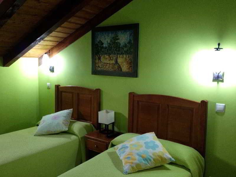 Hosteria San Emeterio 2