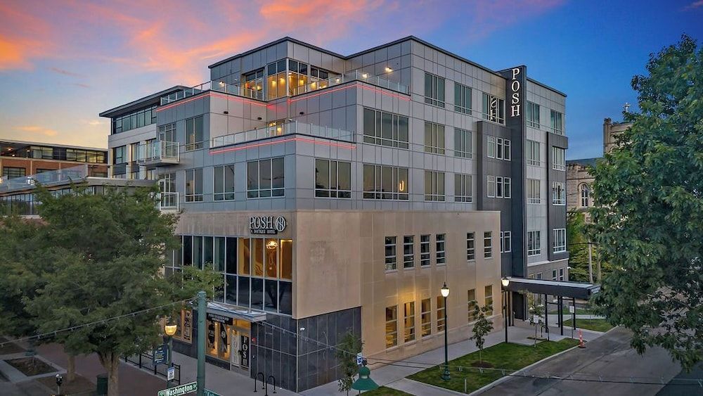 POSH on Kirkwood, A Boutique Hotel 1