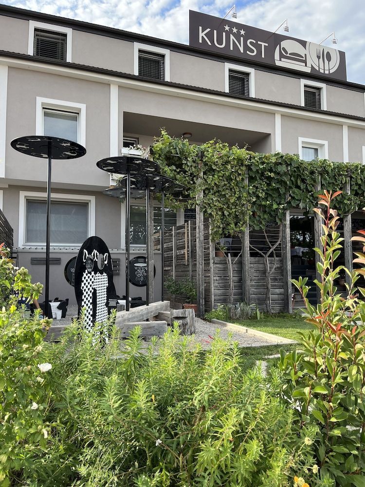 Hotel KUNST 1