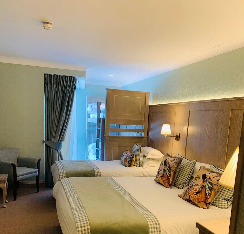 Avalon House Hotel 1