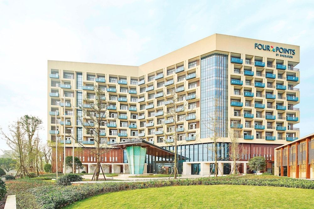 Four Points by Sheraton Chengdu, Pujiang Resort 1