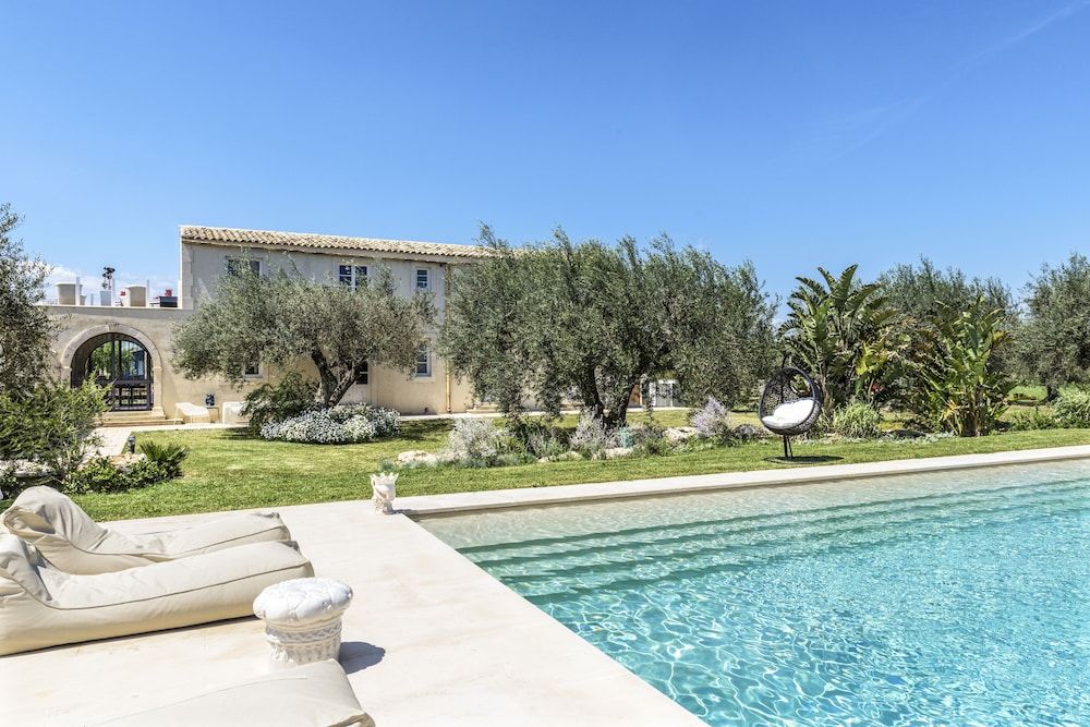 Zahir Country House Boutique Hotel Noto 1