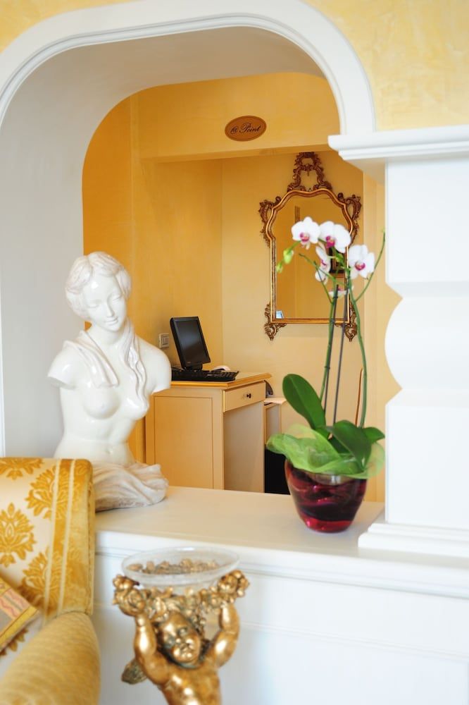 Viktoria Palace Hotel 2
