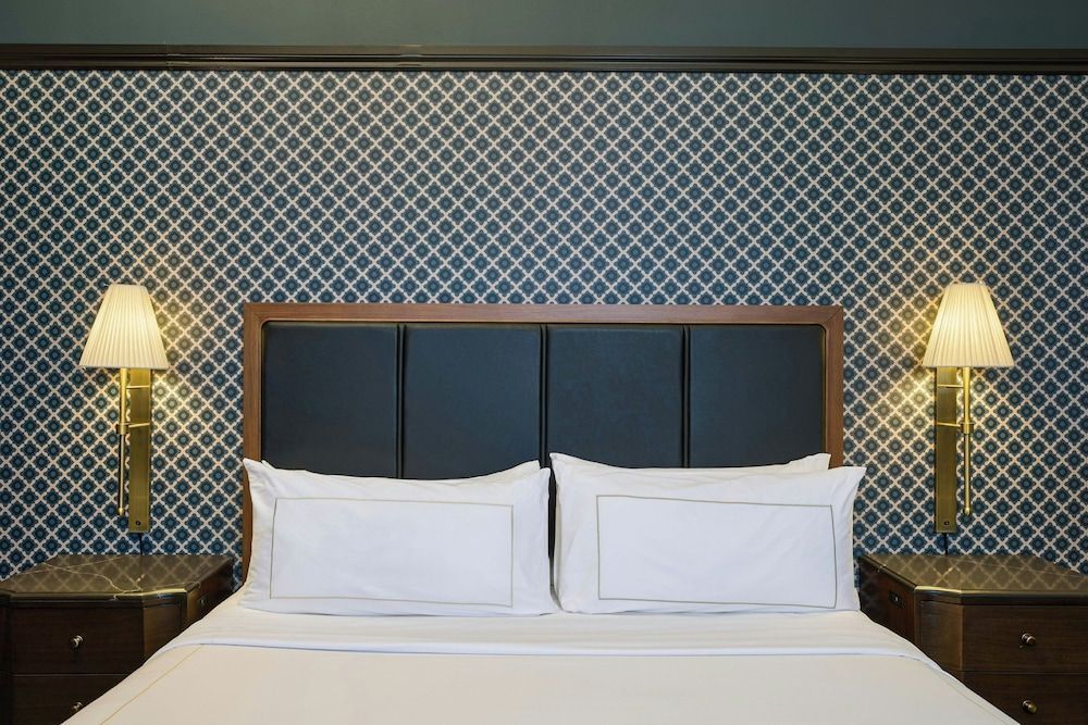 The Atterbury Hotel, Autograph Collection 1