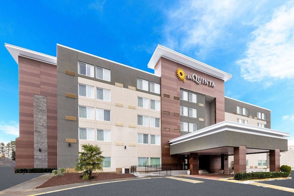 La Quinta Inn by Wyndham Lynnwood 1