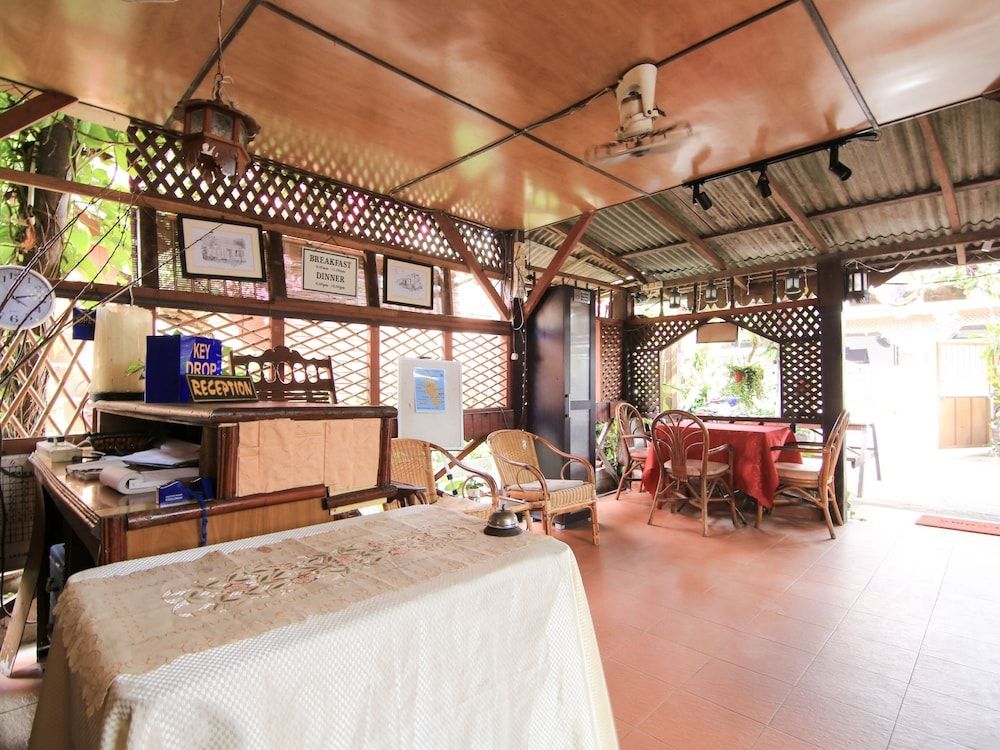 Hotel O Ombak Inn Chalet 2