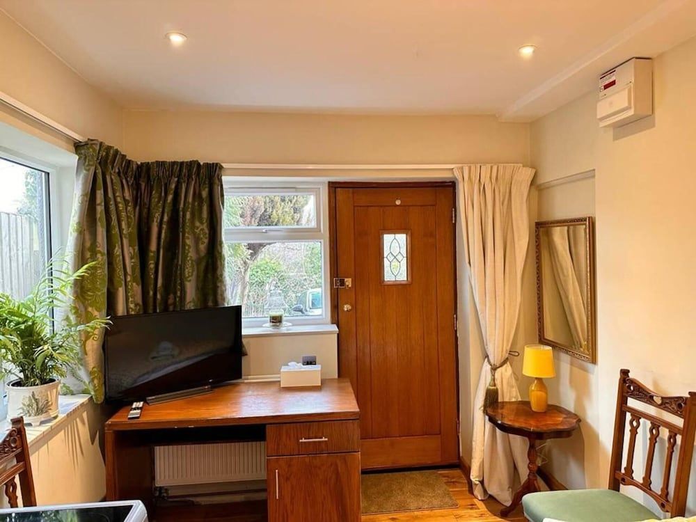 Fab Studio Room in Botley, Oxford 1