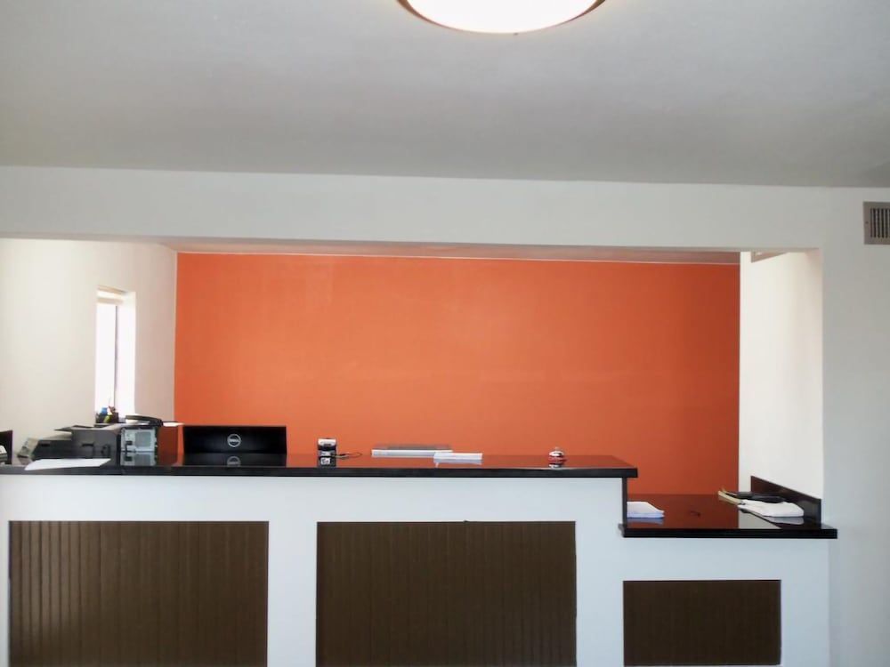 Giddings Executive Inn 1