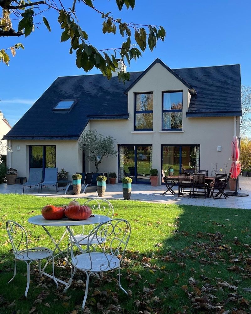 Chez Béa Calme avec sa jolie vue sur jardin, confort assuré 1