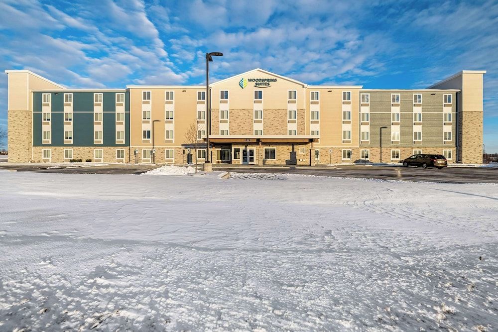 WoodSpring Suites Loves Park - Rockford 1