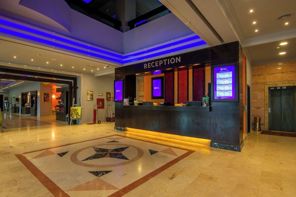 Phoenicia Express Hotel 2