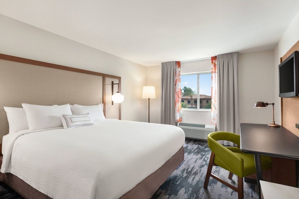 Fairfield Inn by Marriott Visalia Sequoia 1