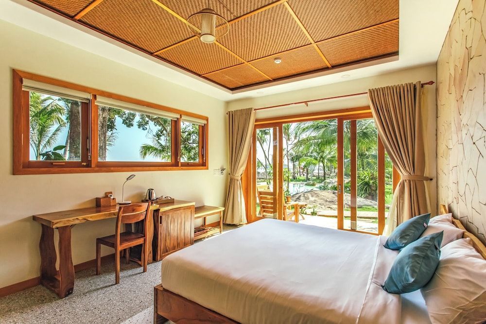 Rocks Beach Boutique Phu Quoc 1