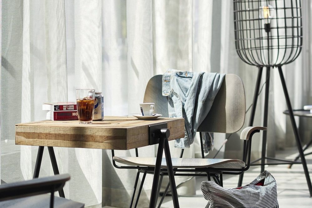Moxy York 2