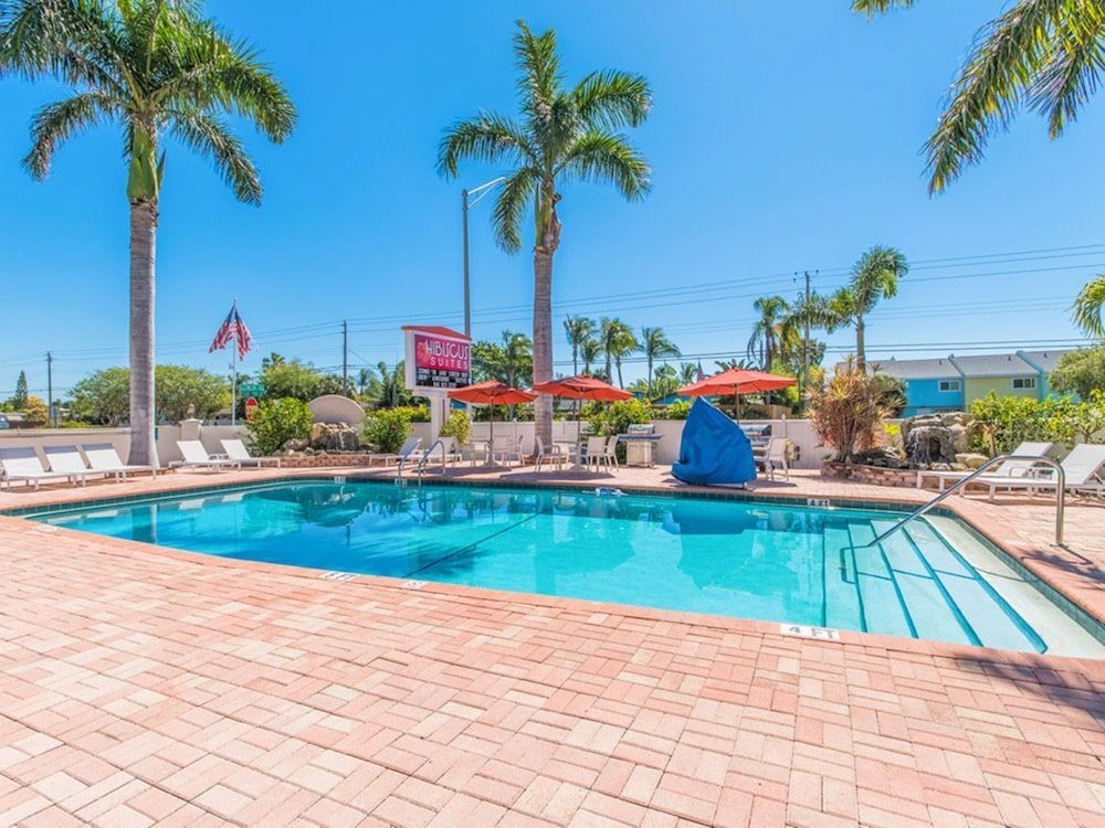 Hibiscus Suites - Sarasota 1
