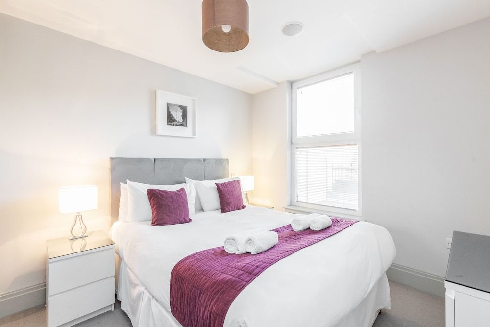 Roomspace Apartments -The Quadrant 2