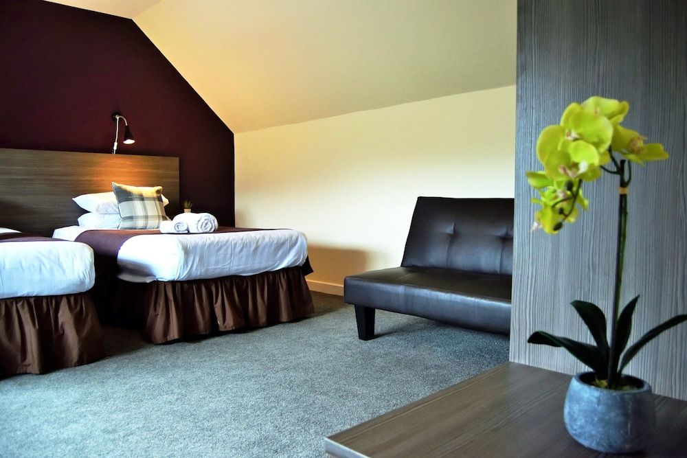 The Breadalbane Arms Room Only Hotel 1