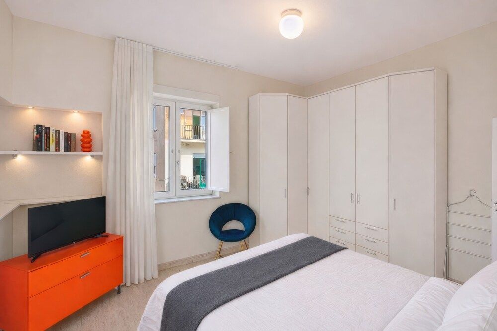 Family 2 bedroom Apartment Terrace Sorrento Centre 2
