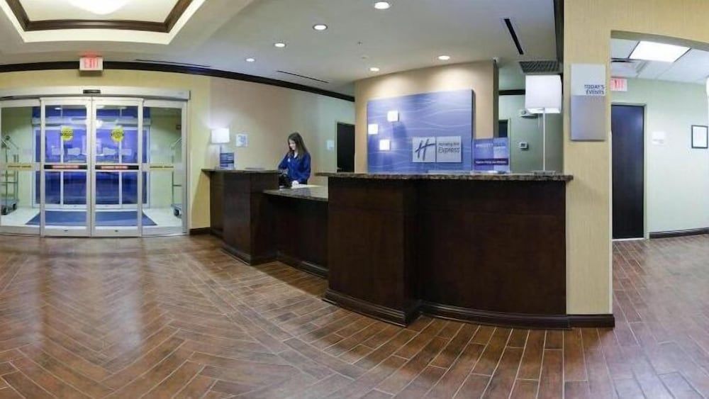 Holiday Inn Express & Suites RICHWOOD - CINCINNATI SOUTH by IHG 2