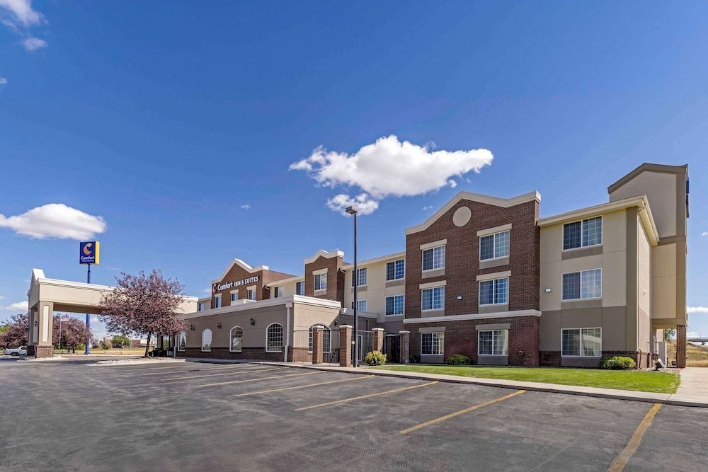 Comfort Inn & Suites Gillette near Campbell Medical Center 1