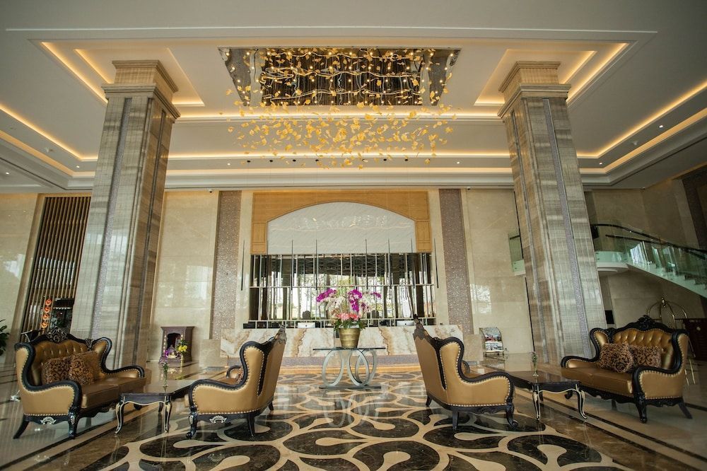The Mira Central Park Hotel 2