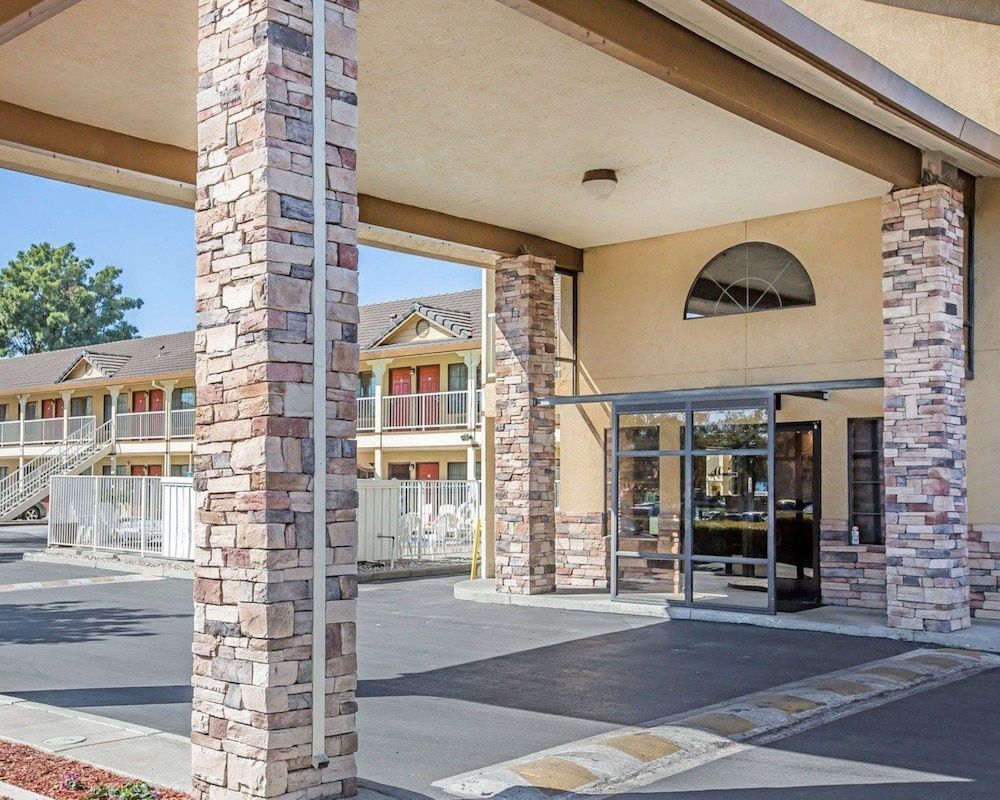 Quality Inn & Suites Woodland - Sacramento Airport 1