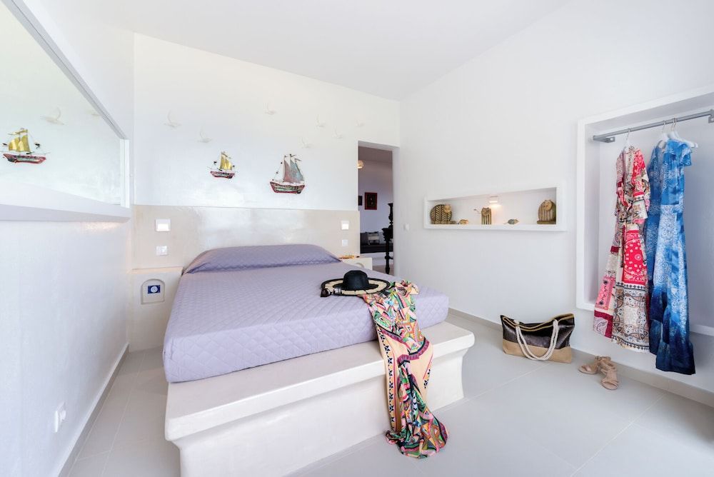 Moschatos Beach House 2
