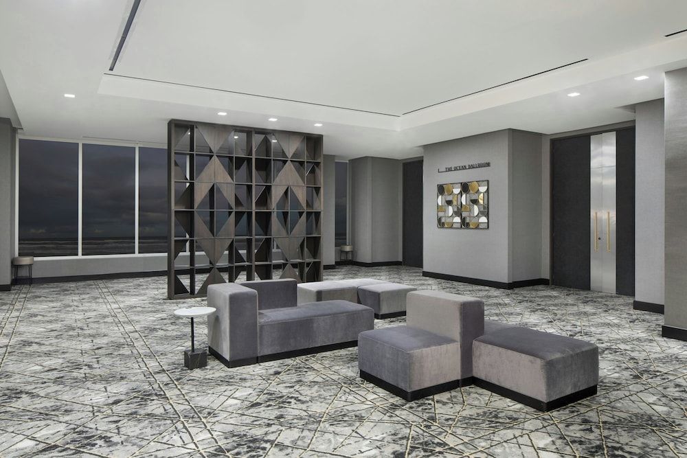 Renaissance Daytona Beach Oceanfront Hotel 2