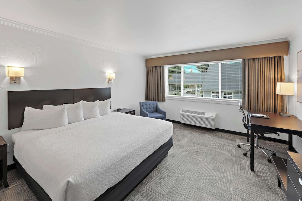 Best Western Wesley Inn & Suites 1