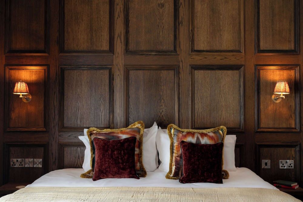 Rose And Crown Hotel 1