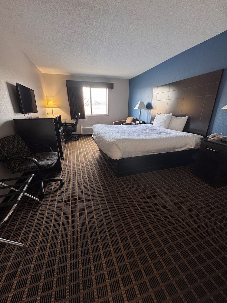 Baymont Inn & Suites Richmond 1