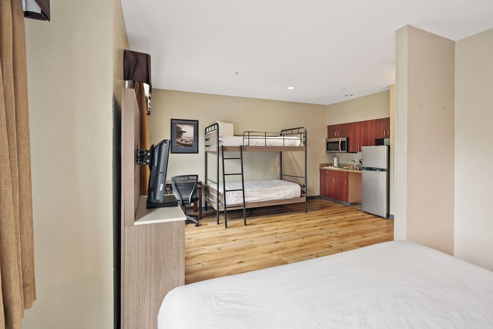 Hawthorn Suites by Wyndham Rancho Cordova/Folsom 2