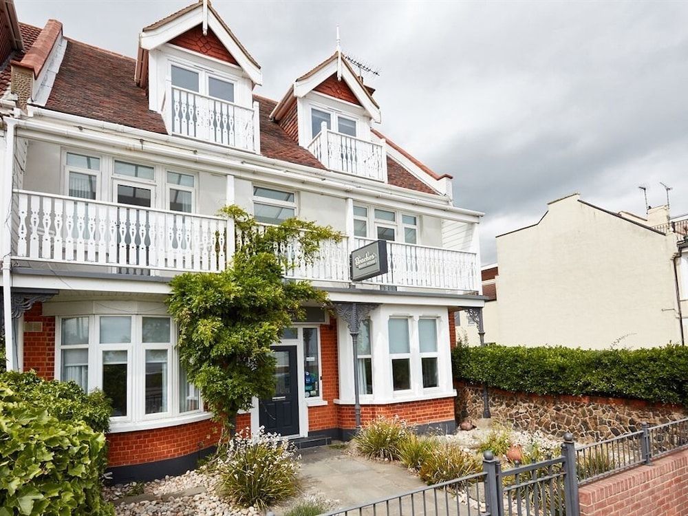 The Beaches Guest House 1