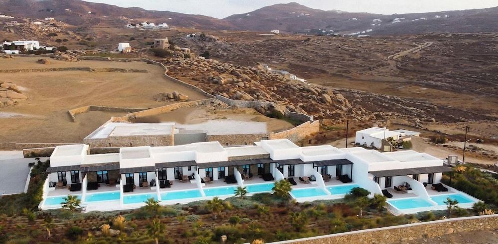 Hotiday Suites Mykonos 1