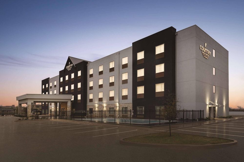 Country Inn & Suites by Radisson, Oklahoma City - Bricktown, OK 1