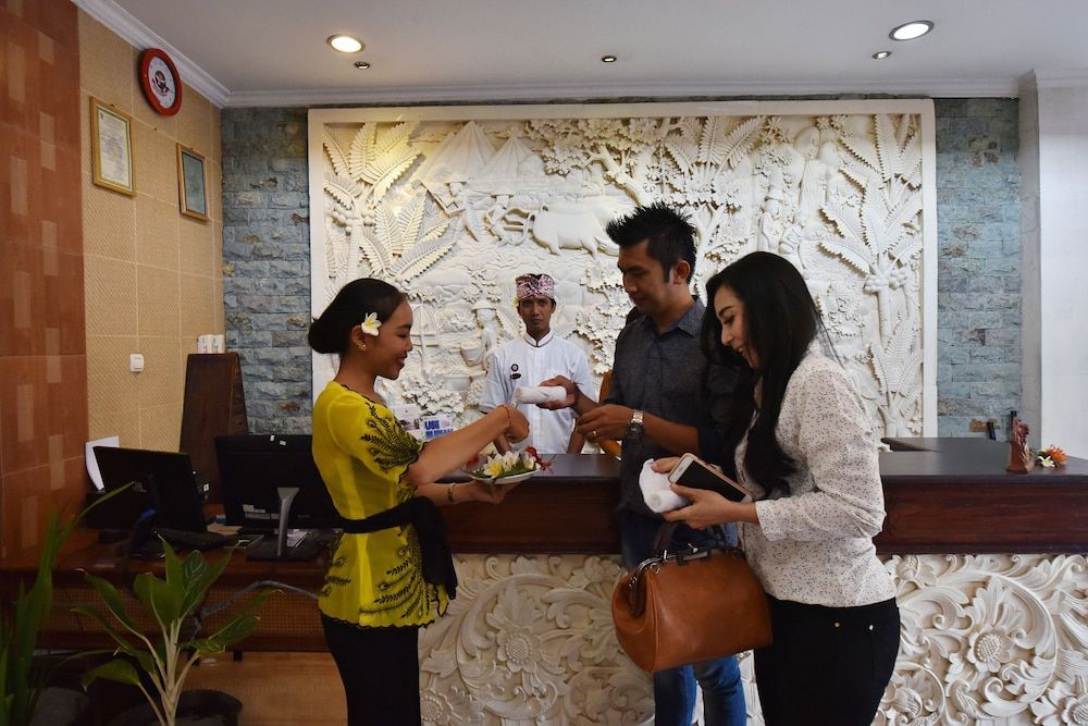 Puri Saron Hotel Baruna Beach Lovina 2