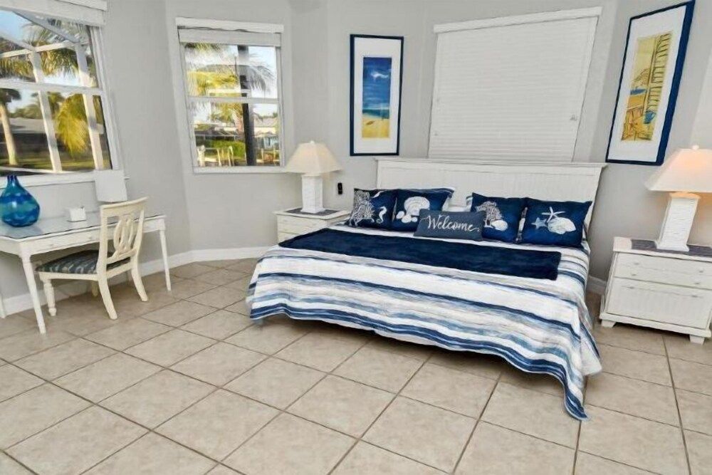 Boaters Dream, S. Terr, Pool, Yacht Club, Boating 2