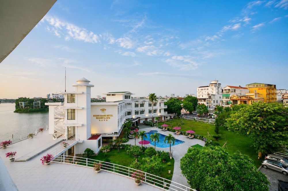 Huong Giang Hotel Resort & Spa 1
