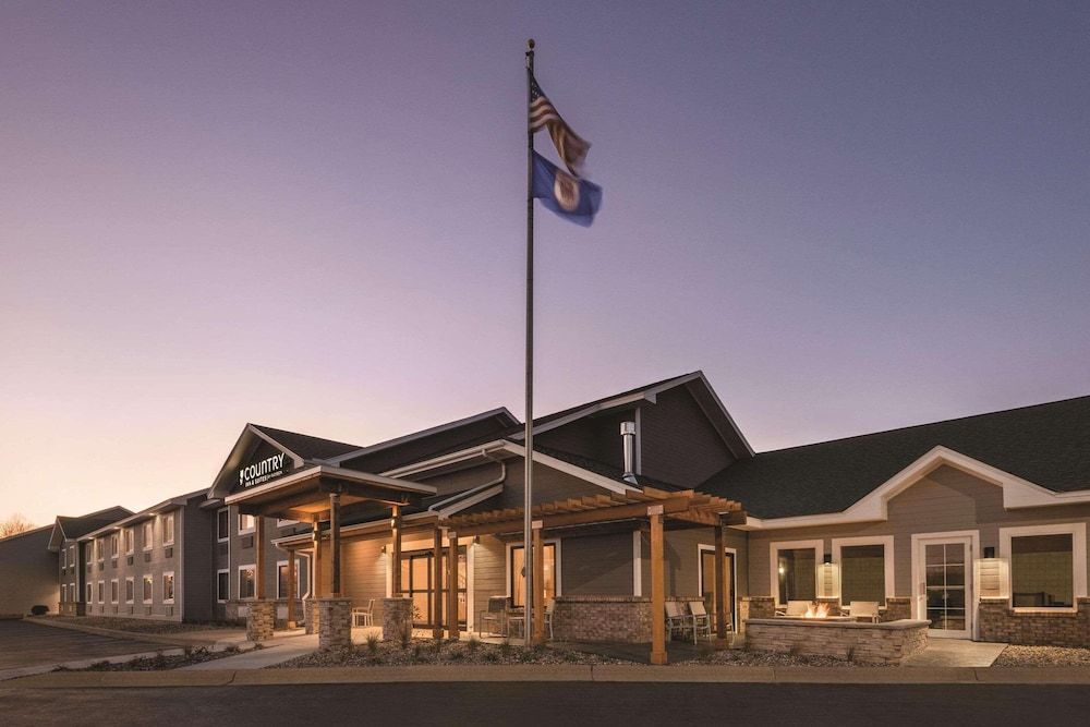 Country Inn & Suites by Radisson, Northfield, MN 1