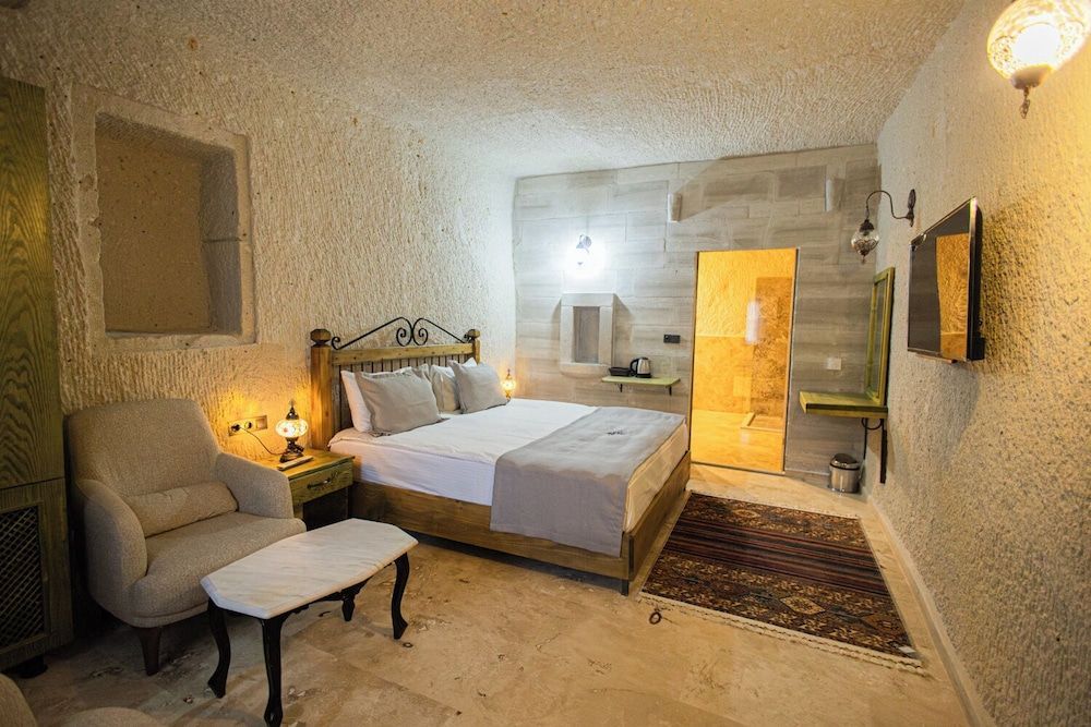 Majestic Cave House 2