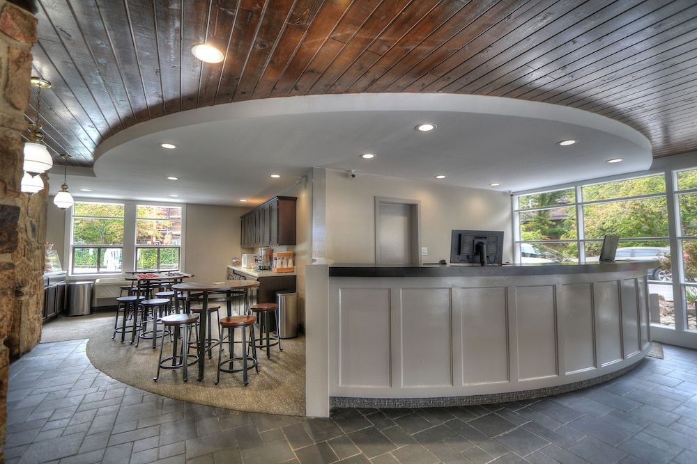 River Edge Inn 2