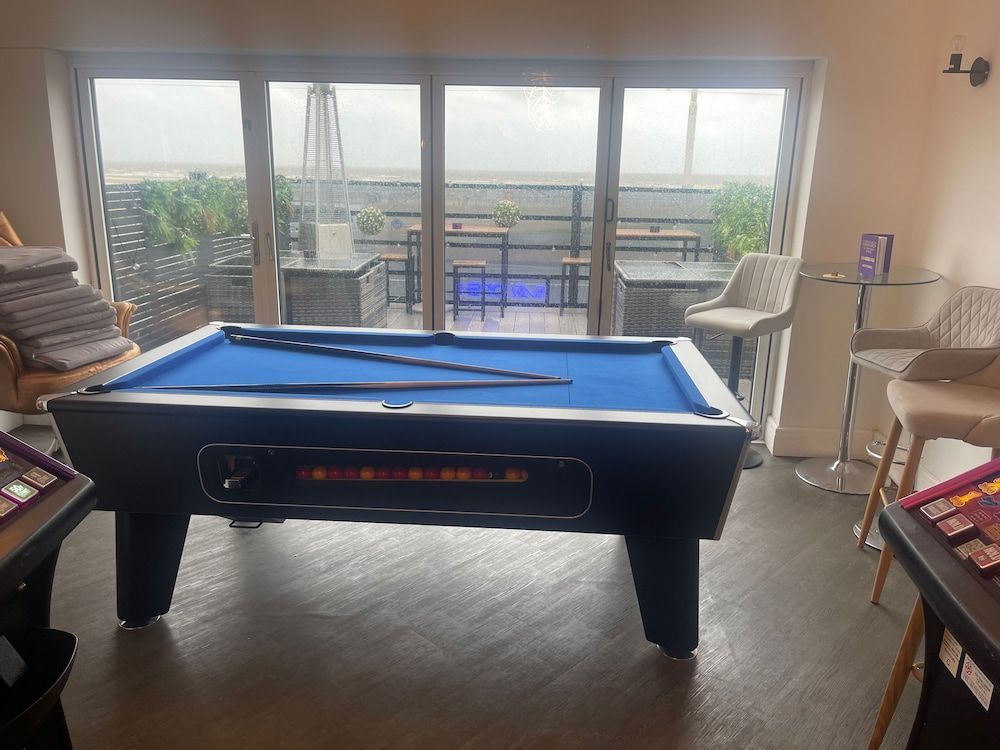 RESIDENCY LUXURY SEAFRONT HOTEL 2
