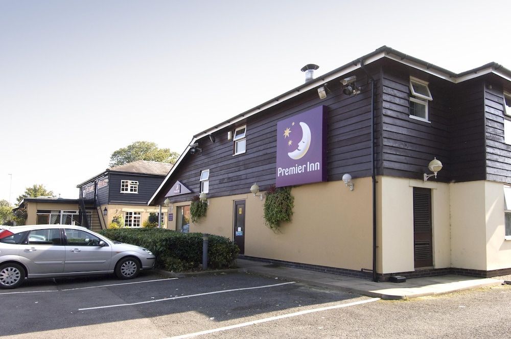 Premier Inn Cheltenham North West 1