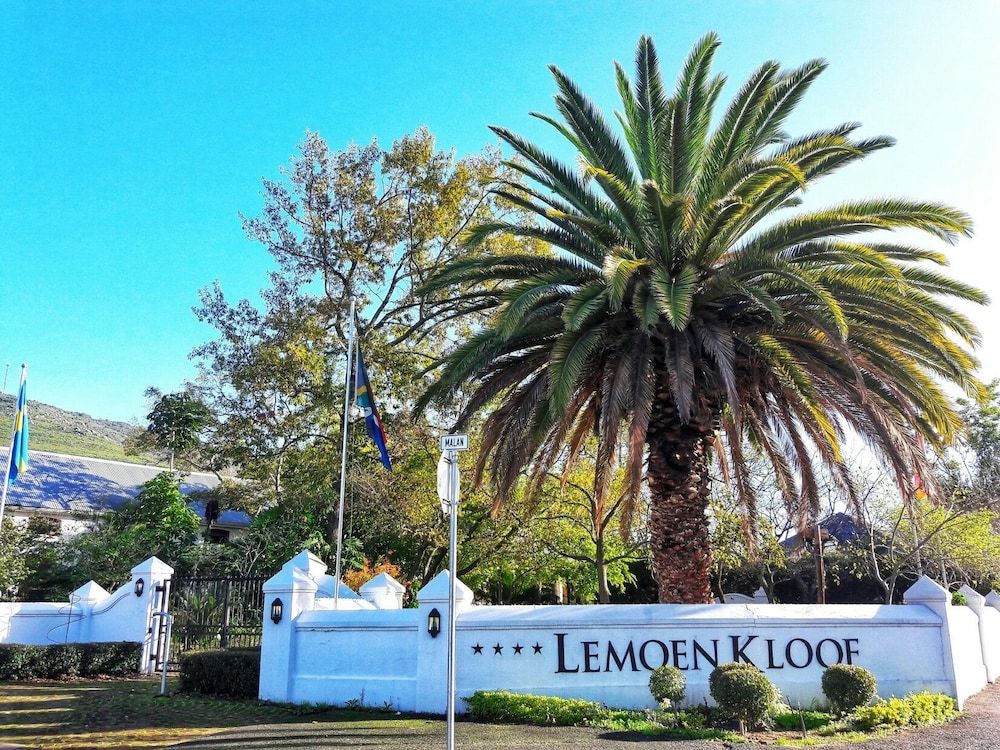 Lemoenkloof Guest House 1