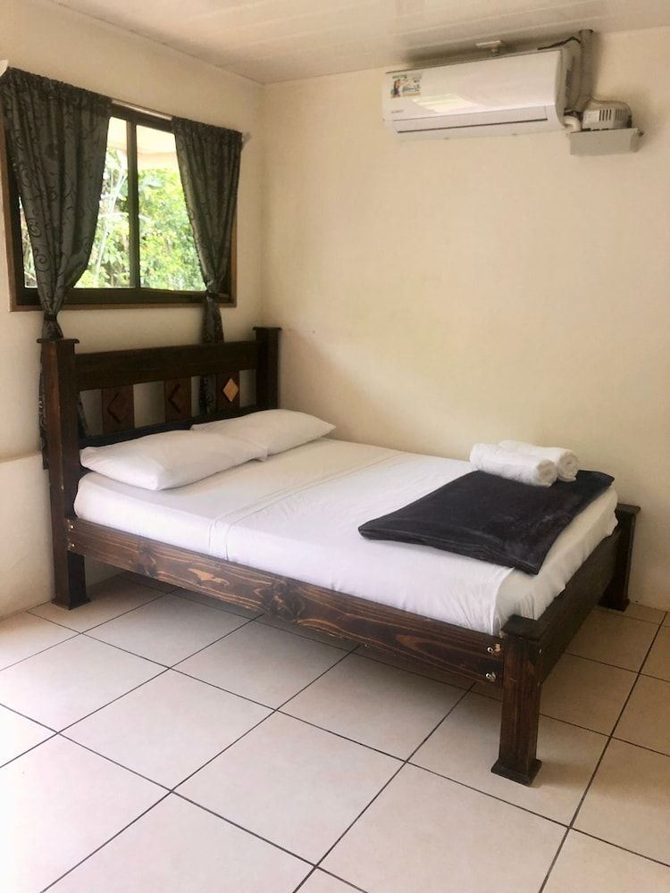 Le Petit Hotel 1