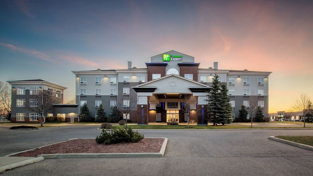 Holiday Inn Express & Suites AIRDRIE-CALGARY NORTH by IHG 1