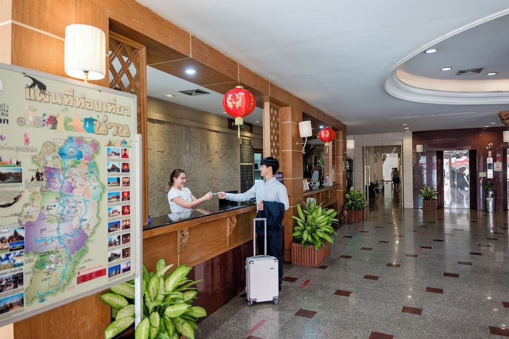 Dhevaraj Hotel 1